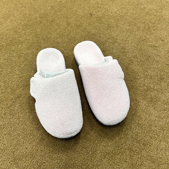 Gemma - Picture 2 of 4